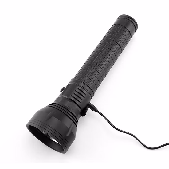 Antorcha de linterna LED para exteriores de alto brillo negro de aluminio táctico de luz de flash largo